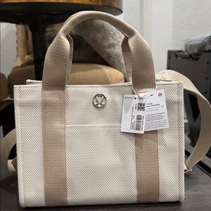 Lululemon two tone canvas tote Mini